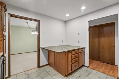 8900 N Park Plaza Ct #211, Brown Deer, WI 53223 - Photo 8