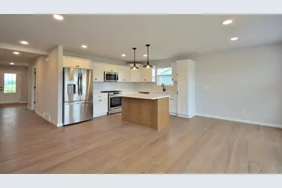1037  Elderberry Rd, Oconomowoc, WI 53066 - Photo 12