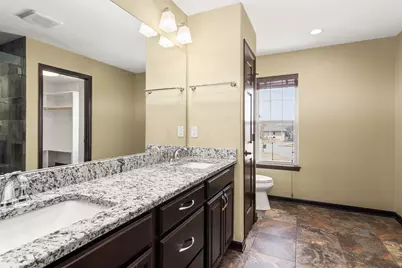 N88W18648  Duke Ct, Menomonee Falls, WI 53051 - Photo 32