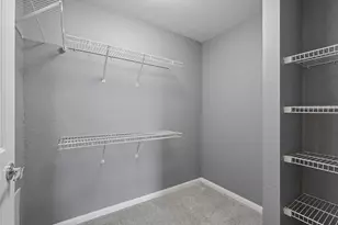 N16W26533 Tall Reeds Ln, Pewaukee, WI 53072 - Photo 18