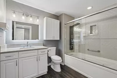 N16W26533  Tall Reeds Ln #H, Pewaukee, WI 53072 - Photo 16