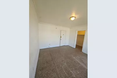 614  6th St, Racine, WI 53403 - Photo 8