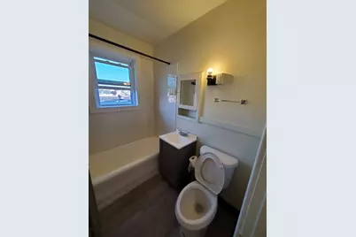 614  6th St, Racine, WI 53403 - Photo 16