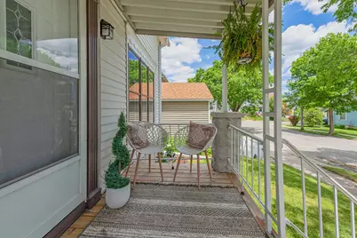 2713 S California St, Milwaukee, WI 53207 - Photo 4
