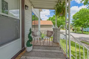 2713 S California St, Milwaukee, WI 53207 - Photo 4