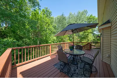 412 E Red Pine Cir, Dousman, WI 53118 - Photo 40