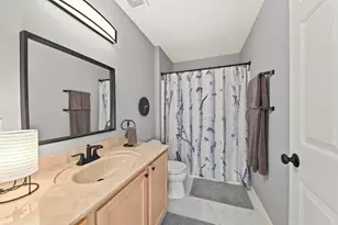 412 E Red Pine Cir, Dousman, WI 53118 - Photo 22