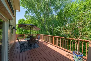 412 E Red Pine Cir, Dousman, WI 53118 - Photo 42
