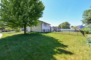 4100 W Fieldview Ct, Franklin, WI 53132 - Photo 36