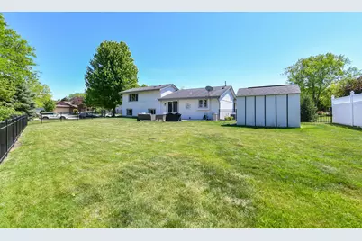 4100 W Fieldview Ct, Franklin, WI 53132 - Photo 34