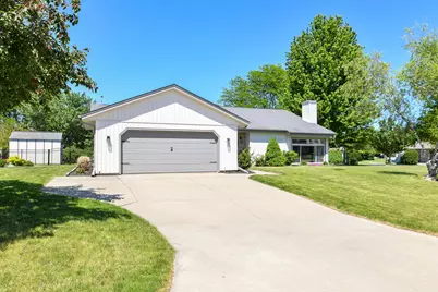 4100 W Fieldview Ct, Franklin, WI 53132 - Photo 2