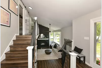 4100 W Fieldview Ct, Franklin, WI 53132 - Photo 4