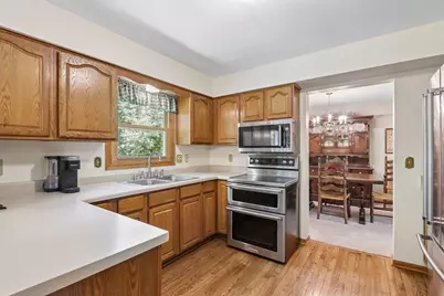 5728  Regency Hills Dr, Racine, WI 53406 - Photo 12