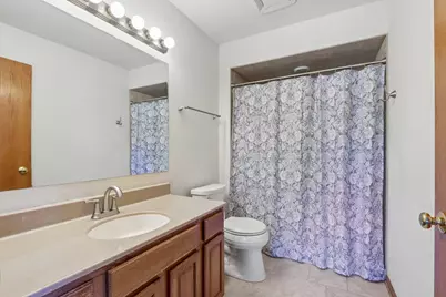 5728  Regency Hills Dr, Racine, WI 53406 - Photo 20