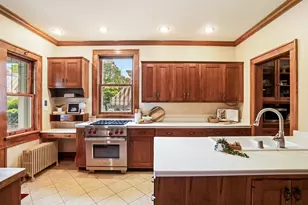 3053 N Summit Ave, Milwaukee, WI 53211 - Photo 24