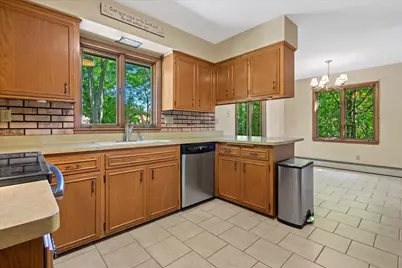 N89W17089  Highland Ct, Menomonee Falls, WI 53051 - Photo 12