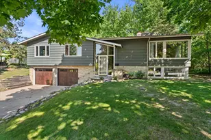 N89W17089 Highland Ct, Menomonee Falls, WI 53051 - Photo 38