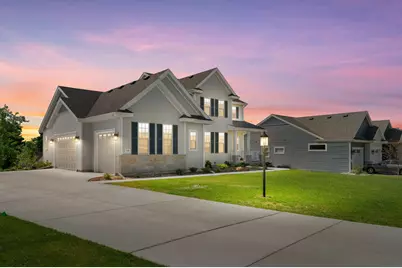 7519 S 50th Ct, Franklin, WI 53132 - Photo 2