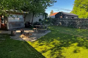 1346A Carl Ave, Sheboygan, WI 53081 - Photo 4