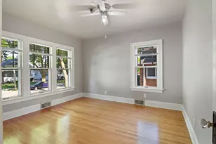 704 Monroe Ave, Racine, WI 53405 - Photo 10