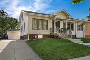 704 Monroe Ave, Racine, WI 53405 - Photo 2