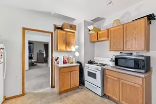 630 E Locust St, Milwaukee, WI 53212 - Photo 22