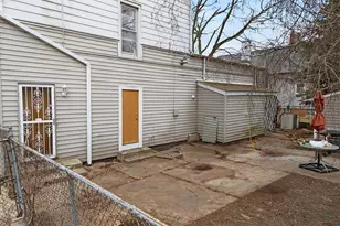 630 E Locust St, Milwaukee, WI 53212 - Photo 24