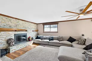 1819 W Mallory Ave, Milwaukee, WI 53221 - Photo 24