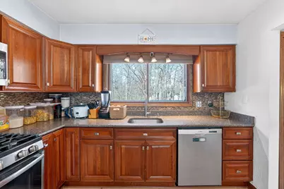 1819 W Mallory Ave, Milwaukee, WI 53221 - Photo 8
