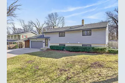1819 W Mallory Ave, Milwaukee, WI 53221 - Photo 4