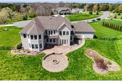 3268  Bay Hill Rd, Port Washington, WI 53074 - Photo 4
