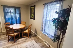 2010 Lincoln St, Two Rivers, WI 54241 - Photo 20