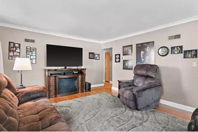 3321 W Oklahoma Ave, Milwaukee, WI 53215 - Photo 14