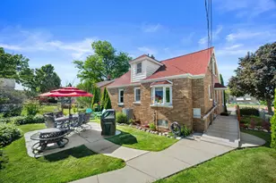 3321 W Oklahoma Ave, Milwaukee, WI 53215 - Photo 8