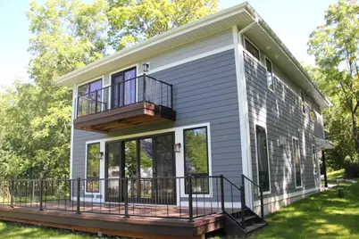 34215  Venice Park Rd, Delafield, WI 53018 - Photo 2