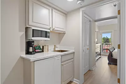 335  Wrigley Dr #410, Lake Geneva, WI 53147 - Photo 8