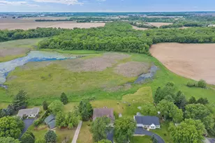 W5574 Briarwood Rd, Sugar Creek, WI 53121 - Photo 40