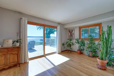 2818  Peninsula Ave, Delafield, WI 53018 - Photo 20