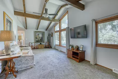 2818  Peninsula Ave, Delafield, WI 53018 - Photo 8