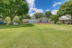2818 Peninsula Ave, Delafield, WI 53018 - Photo 28