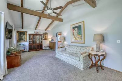 2818  Peninsula Ave, Delafield, WI 53018 - Photo 6