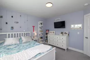 W176N7392 Amethyst Dr, Menomonee Falls, WI 53051 - Photo 38