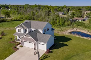 W176N7392 Amethyst Dr, Menomonee Falls, WI 53051 - Photo 62