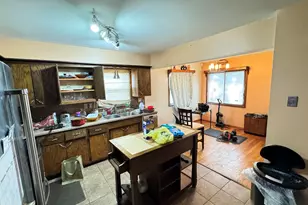 5936 N 84th St, Milwaukee, WI 53225 - Photo 6
