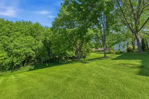 787 Green Bay Dr, Mayville, WI 53050 - Photo 8