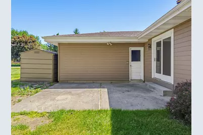 21990  Holly Crest Dr, Brookfield, WI 53045 - Photo 26