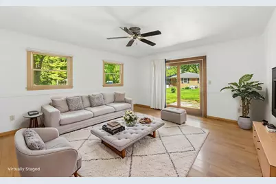 21990  Holly Crest Dr, Brookfield, WI 53045 - Photo 2
