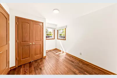 34639  Elm St, Summit, WI 53066 - Photo 12