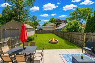 7841 W Lorraine Pl, Milwaukee, WI 53222 - Photo 14