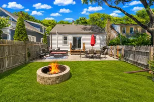 7841 W Lorraine Pl, Milwaukee, WI 53222 - Photo 16